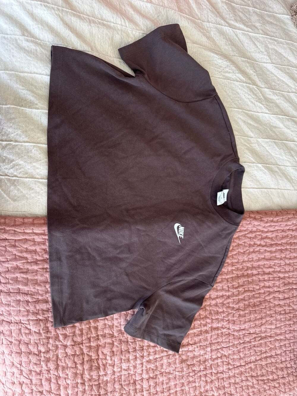 Nike Sportswear Women's Essential Cropped T-Shirt in Cacao Wow Brown